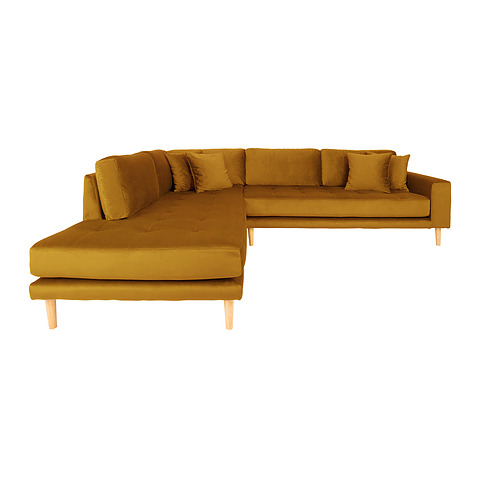 Kampinė sofa Lido, kairinė, su atviru galu, keturios pagalvėlės, medinės kojelės, veliūras (garstyčių geltona)