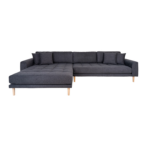 Kampinė sofa Lido, kairinė, keturios pagalvėlės, medinės kojelės (tamsiai pilka)