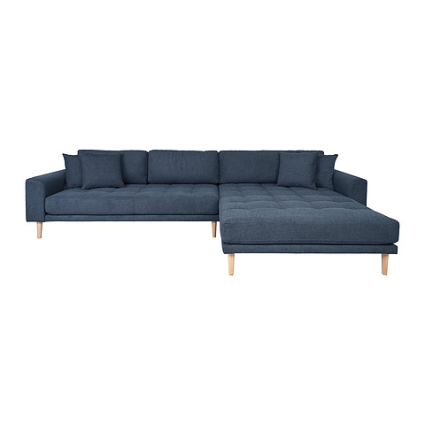 Kampinė sofa Lido, dešininė, keturios pagalvėlės, medinės kojelės (tamsiai mėlyna)
